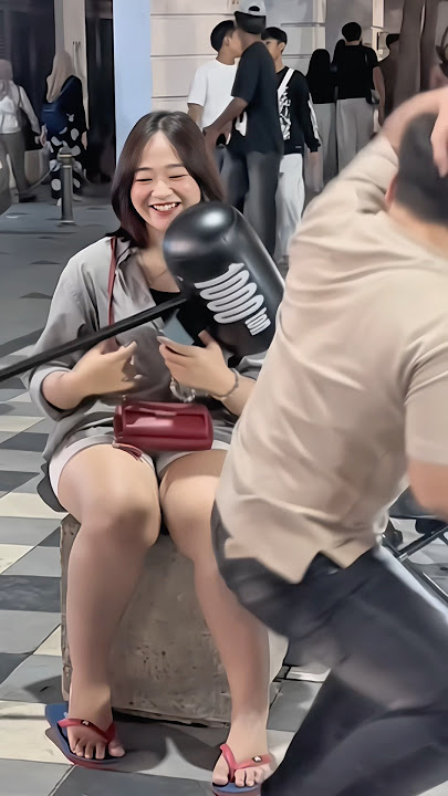 Very panicked beautifull lady prank #viralvideo #viralshort #trendingshorts