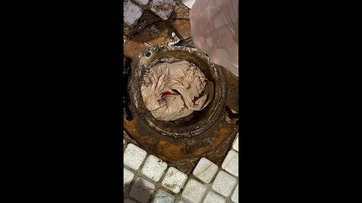 Removing A Poured Lead Joint On Cast Iron Flange #plumbing #helpingothers #hacks