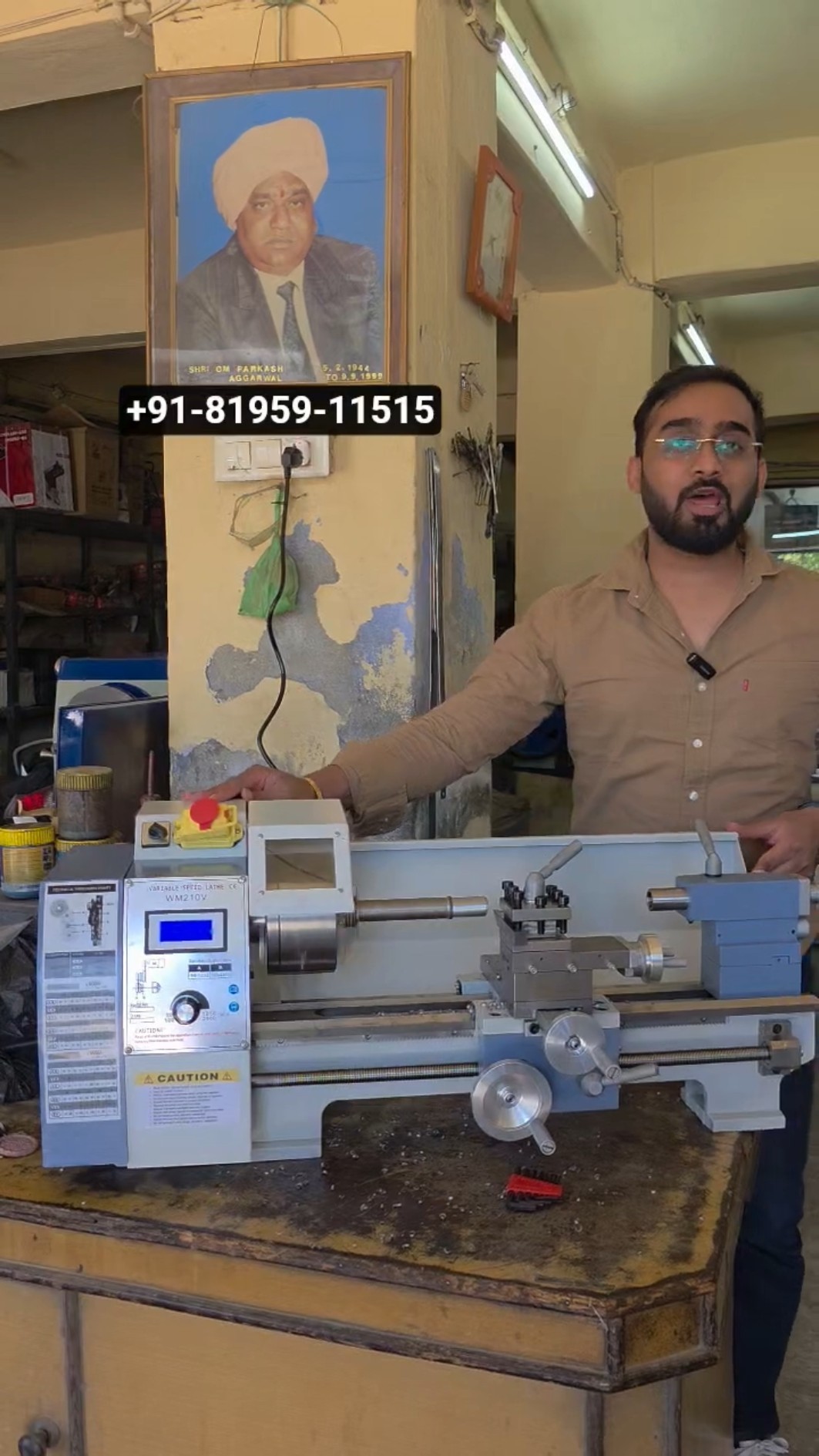 Mini lathe machine working