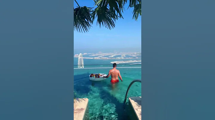 Imagine having breakfast at the 77th floor! #dubai