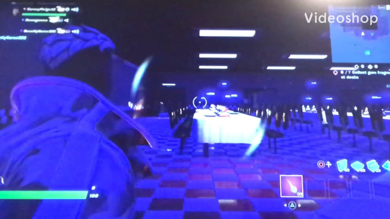 Playing Five Nights at Freddys in Fortnite!