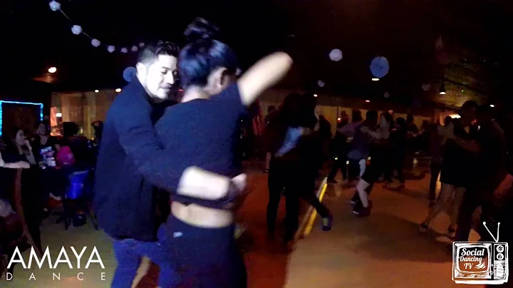 Daniel Agosto & Daisy Aguilar Social Dancing Bacha...