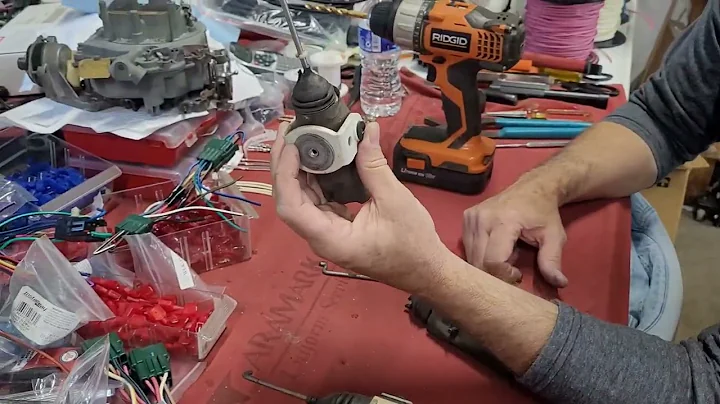 REPLACE POWER DOORLOCK ACTUATOR IN A 1987 88 89 90 91 FORD BRICKNOSE F150 F250 F350 BRONCO