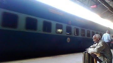 |ALLAHABAD SKIP|Odisha Sampark Kranti Express Skipping Allahabad Junction Through PF#1