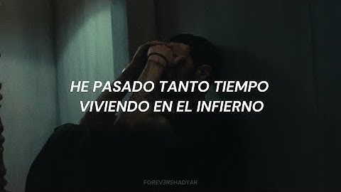 Eminem - Somebody Save Me (Sub. Español) video oficial.