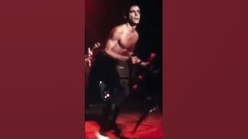 The most INSANE Iggy Pop performance ever #shorts #music #iggypop #punk