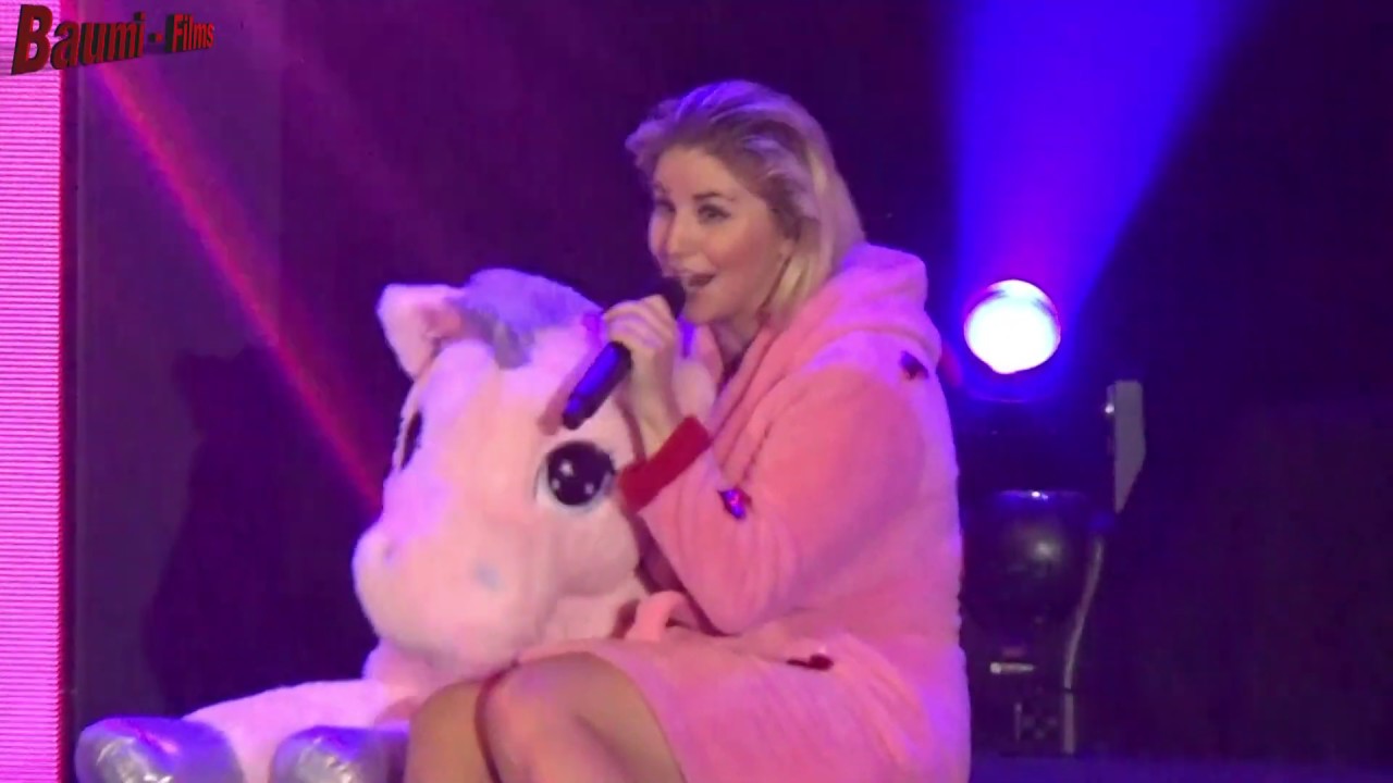 beatrice-egli-herz-an-big-box-kempten-15-12-2018-youtube