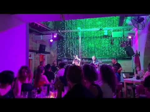 Andrianella Live @Balcony