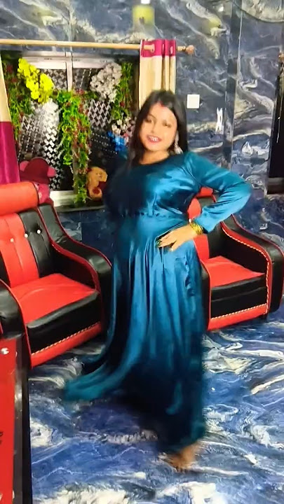 Shaky shaky, shaky shaky song lyrics, bollywood dance
