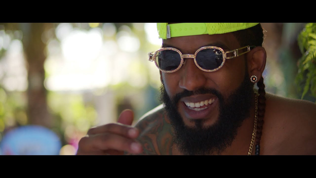 Tusy Rapper Tussy - La R Oficial | Video Oficial - YouTube