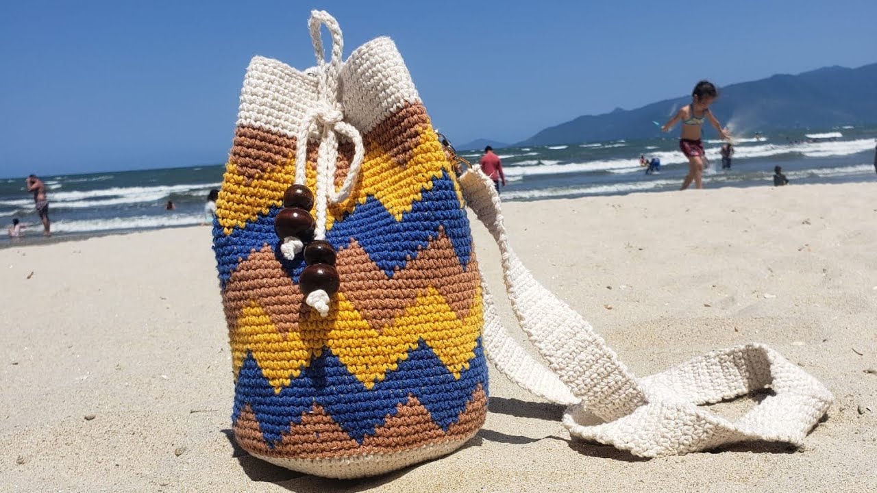 Bolsa Em Crochê Fio Conduzido(Estilo Colombiana)-PASSO A PASSO|@CrochetariaOficial