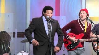 Cheers Elephant and Chubby Checker do 'The Twist'