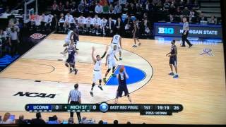 UCONN- Flex re-screen action