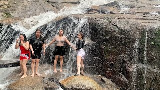 Lunch The River Atv Adventure Enjoying The Water Falls Luz Insao