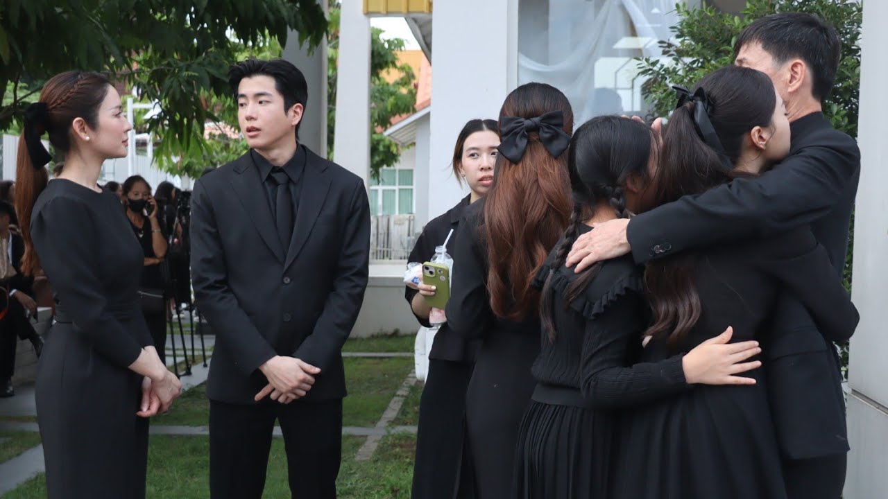 ยังทำใจไม่ได้! นุ่น กอด พ่อ ร้องไห้ น้องปีใหม่ ช่วยปลอบอยู่ข้างๆ