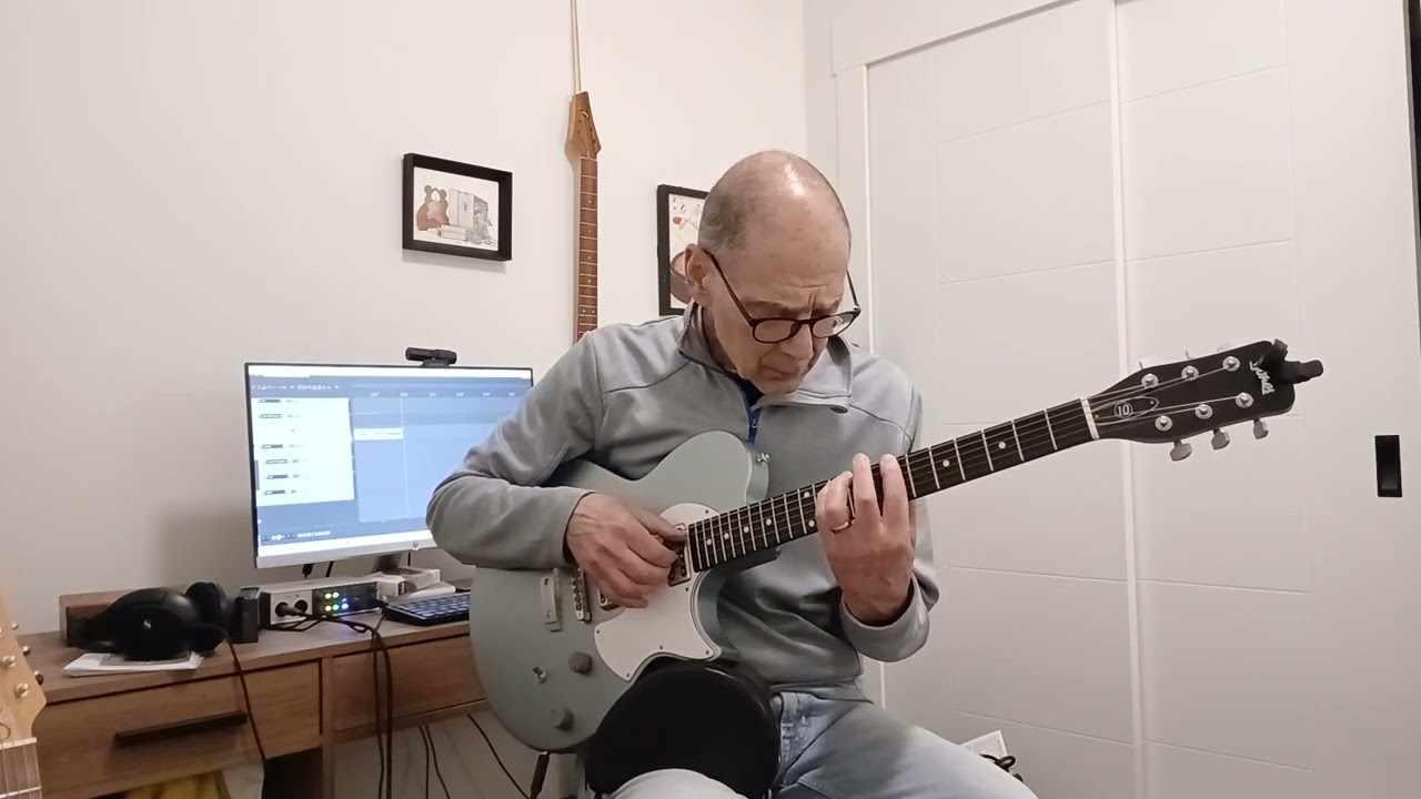 A short demo of a 2008 TV Jones Model 10 Guitar (No Talking)