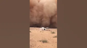 عاصفة غبار في الكويت 