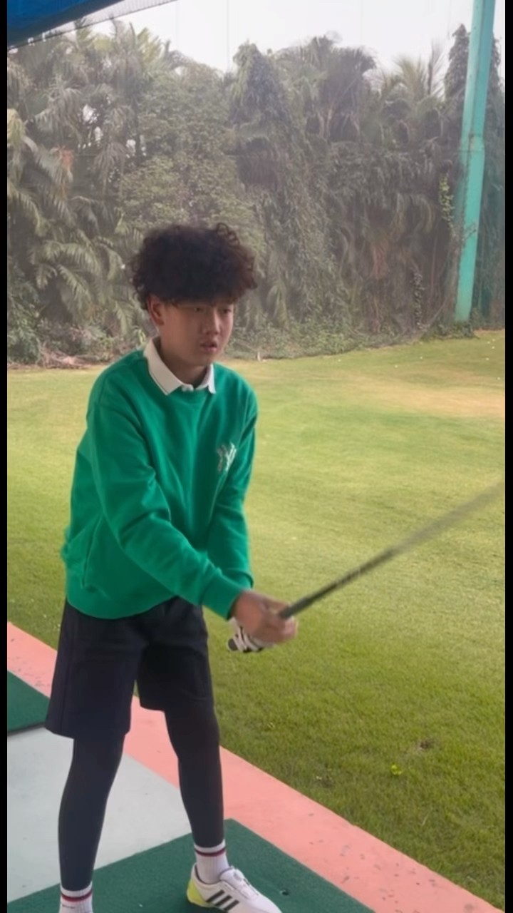 (Golf familyVN) cậu bé tóc xoăn có cú đánh đẹp ?#golf #shorts