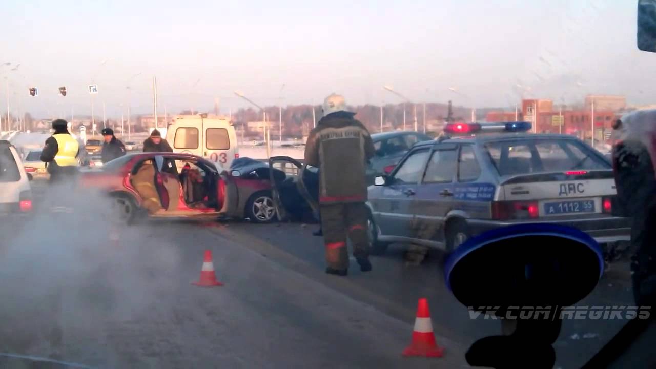 ДТП Омск, виадук на ул. Завертяева, 07.12.2014. - YouTube