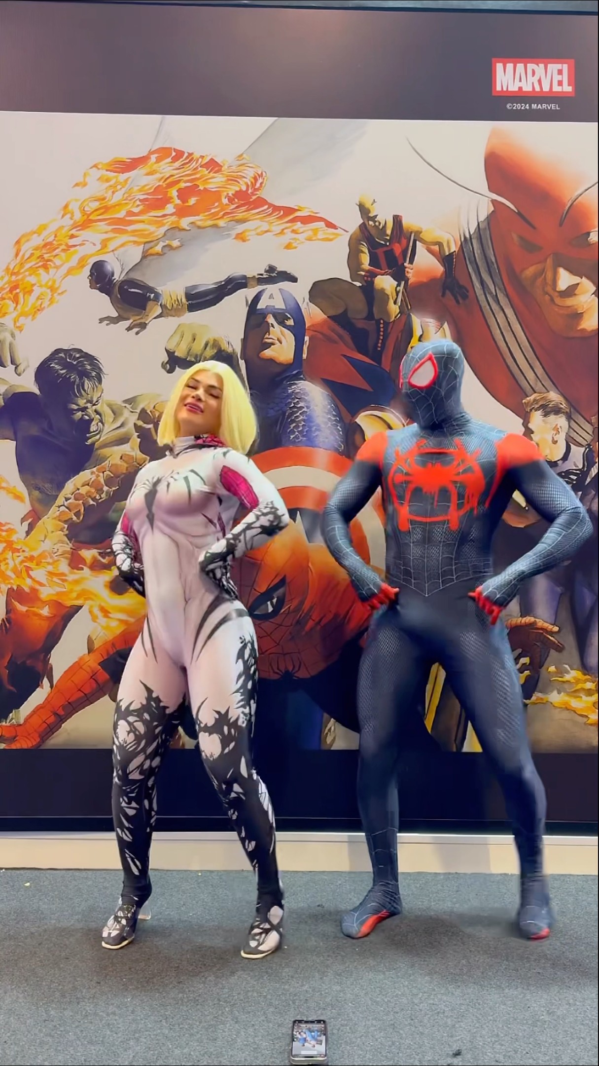 Ele fica olhando pra onde não deve! ?? ​⁠@ApolloSant #dance #entretenimento #wait #gwenstacy
