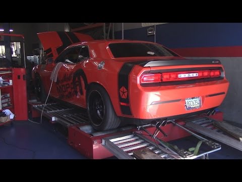 Mopar Modified Dodge Challenger SRT8 Dyno Pulls - YouTube