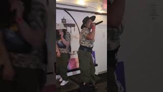 #rap #hiphop #duo When we step in the building you know we shut it down@ShutdownfamilyCorparation