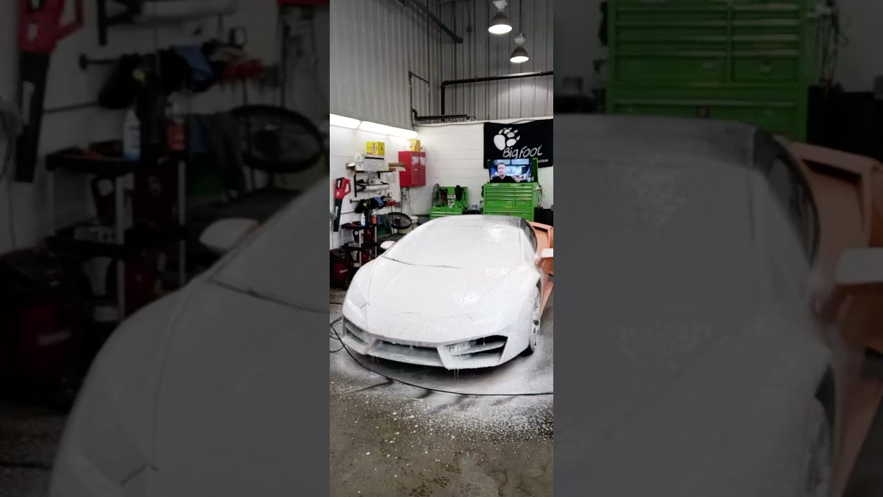 Lamborghini getting a pre Foam before Hand wash for a Detail Package.. Riding Klean RK 🫧