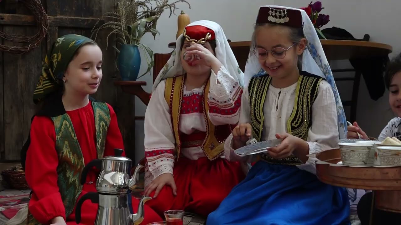 Učenici KŠC-a Tuzla kratkom predstavom dočarali jedan bajramski dan