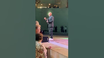 Thumbnail of Александр Розембаум. Люди плачут. Фестивальный Сочи.