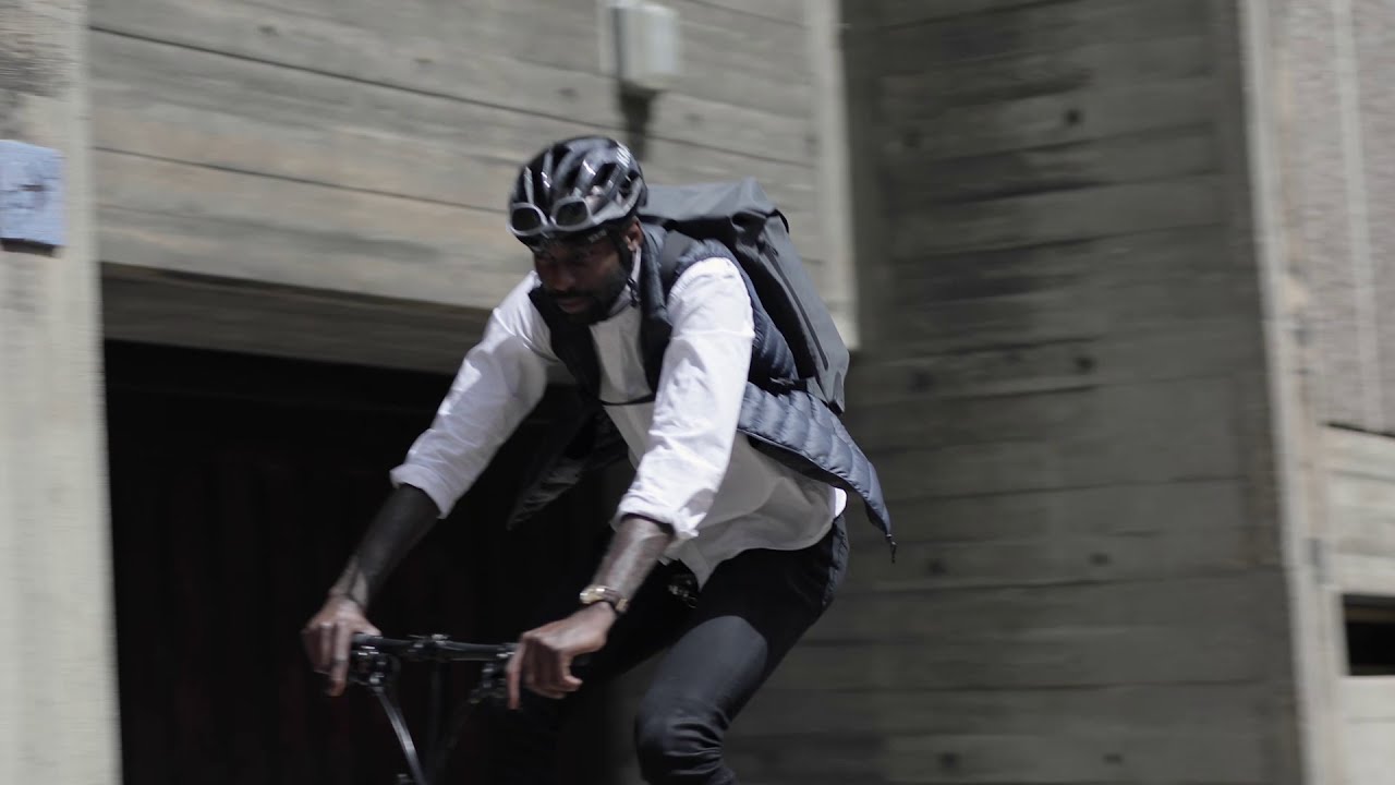 Apidura City Series debuts bikepacking-inspired commuter bags for your body  - Bikerumor