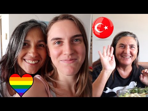 Have Dinner With Us! Feat. My Girlfriend & My Turkish Mom!
