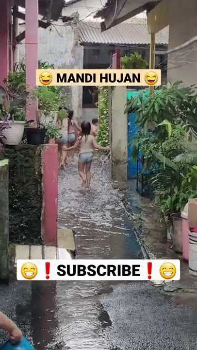 bocah pada mandi ujan sore sore 🤣 #shorts #anak #lucu