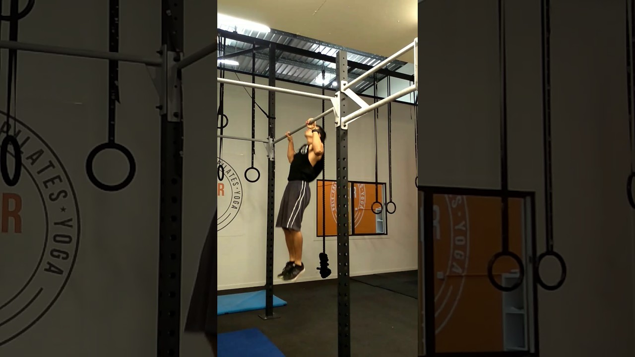 calisthenics exercises Burpees/pull-ups pyramids 10-5