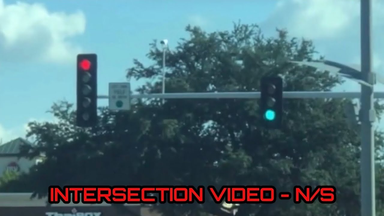 5-Section Protected Left In Addison, TX (N/S)