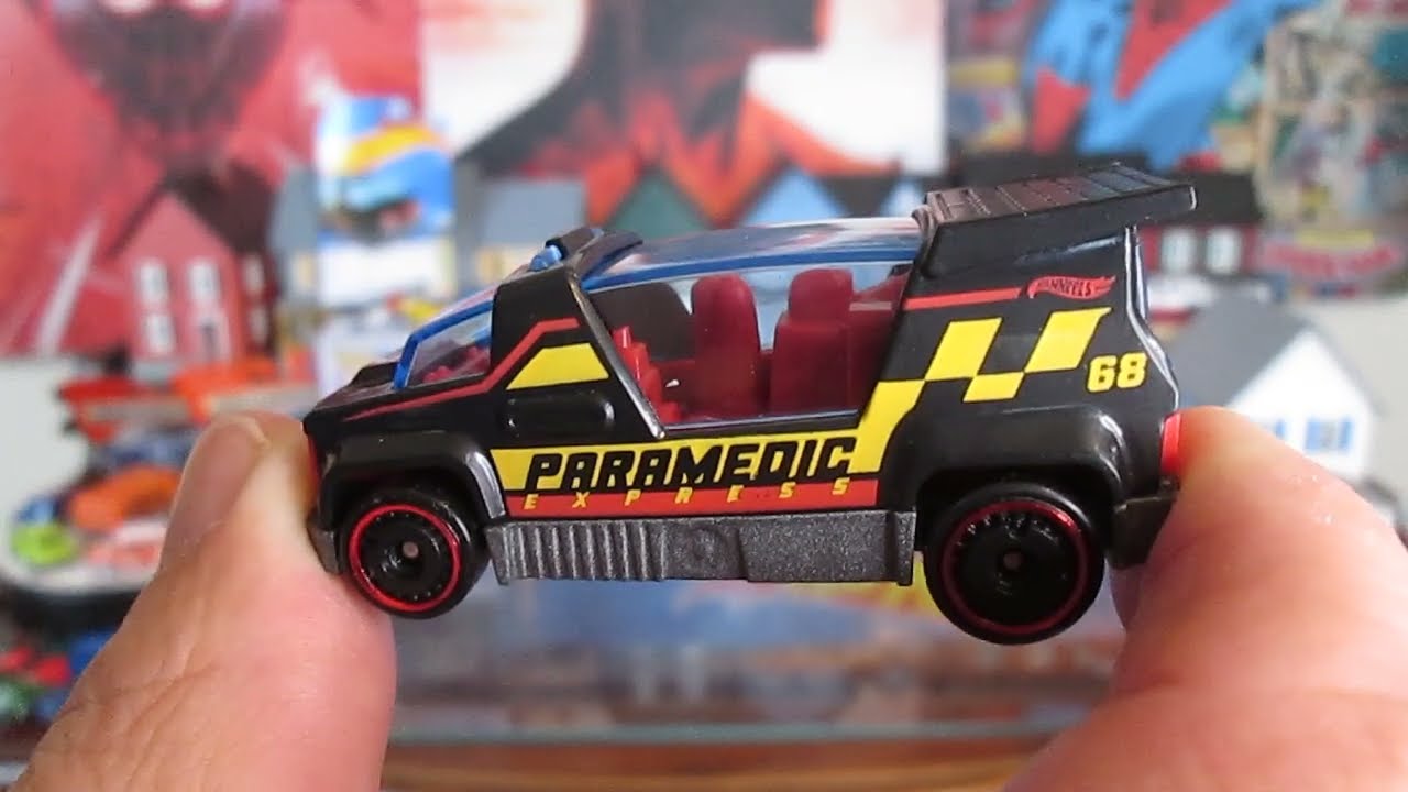 RAPID PULSE AMBULANCE - 2026 Hot Wheels HW Heavyweights - Diecast
