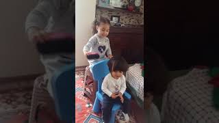 İki Kardeş Hep Kavga Eder Diye Birşey Yok