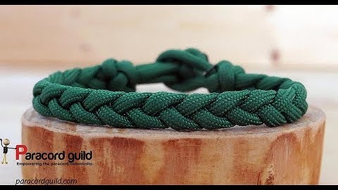 Clean, braided paracord bracelet- 3 strand flat braid