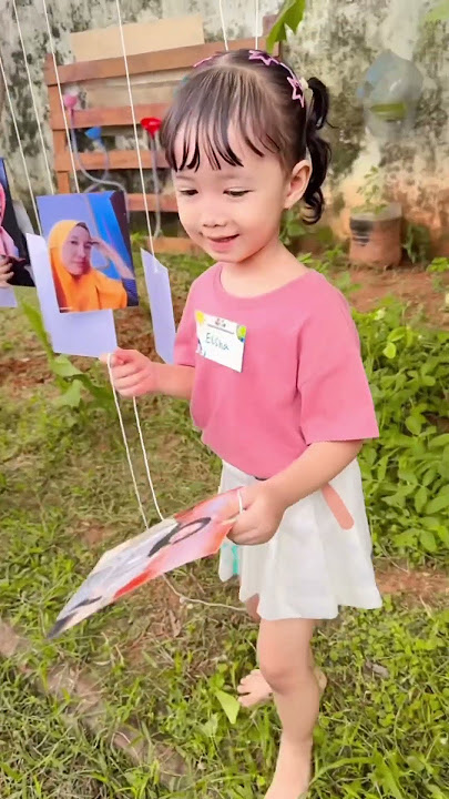 Playing Looking for Mamah's Photo #playing #shorts #video #trending - Elsha Family