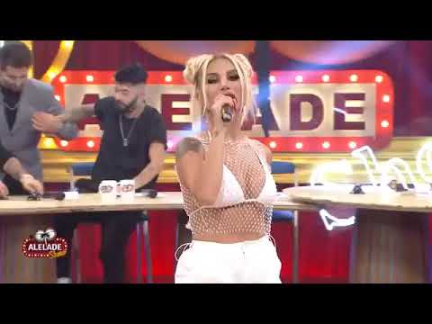 İrem Derici - Acemi Balık ( TV Programı Performans)