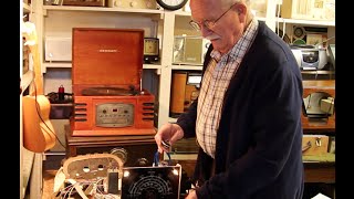 CVTV Ben Martin s Antique Radio Attic