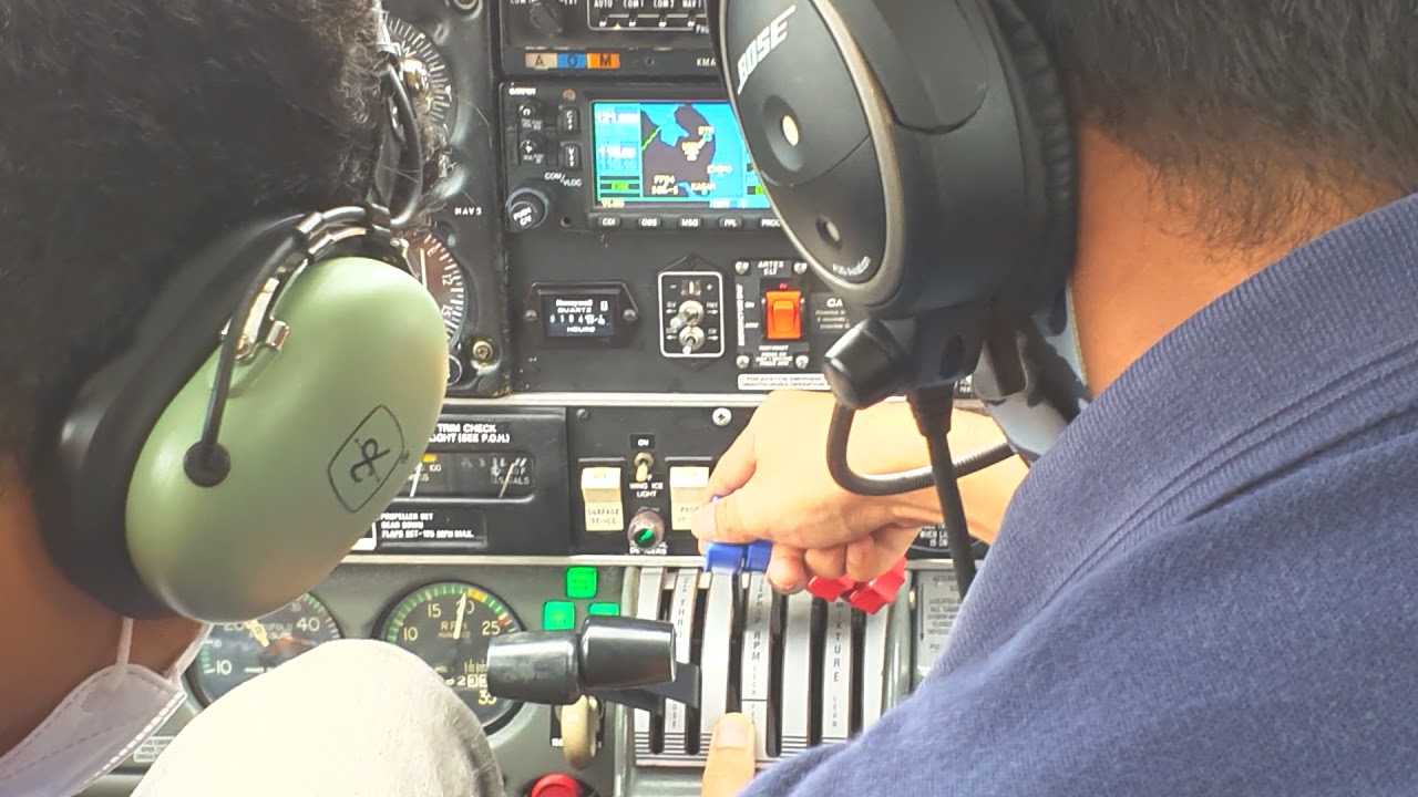 PIPER SENECA II - Pre Takeoff Check