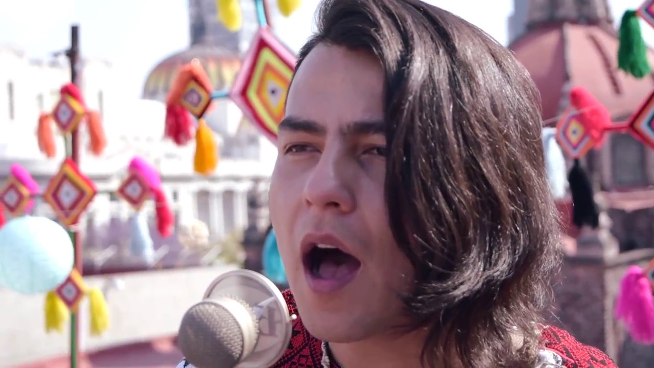 Sinuhé García - Alguien más (Sesiones IXU)