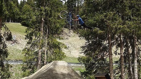 Perskindol Warm Up Crackling Spray - David Heusser