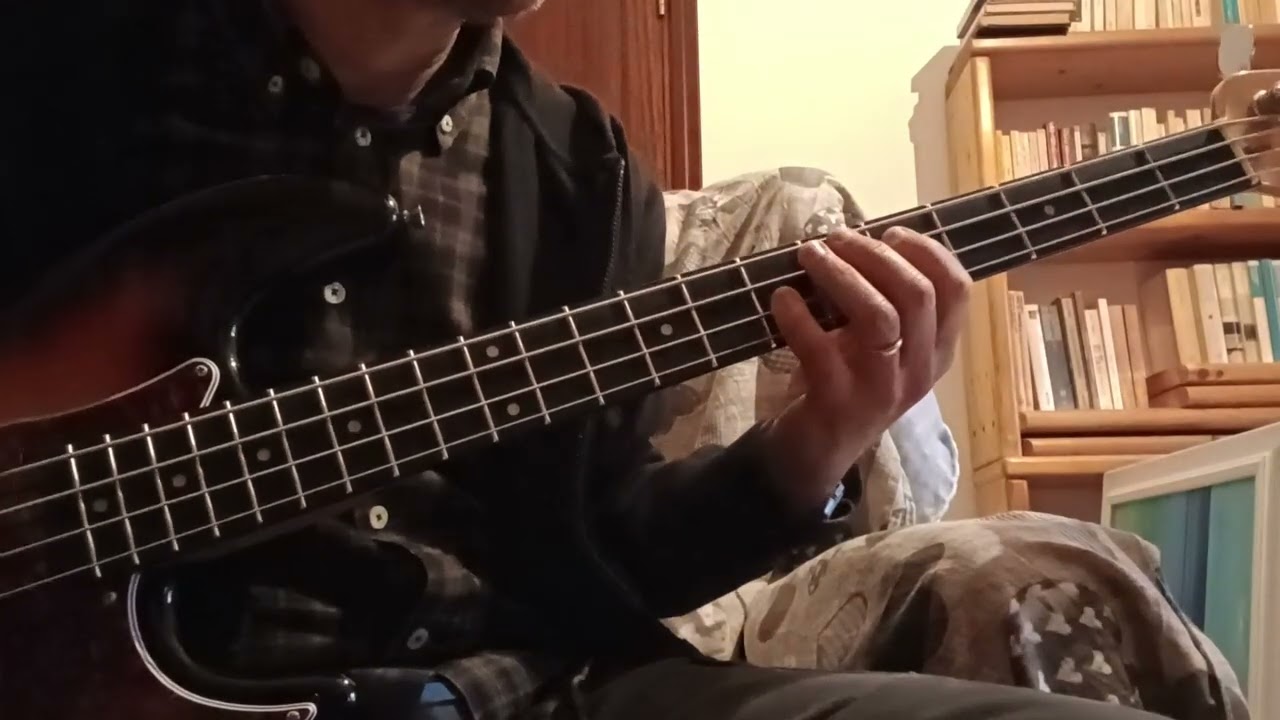 Proud Mary by Creedence Clearwater Revival - Bass cover 