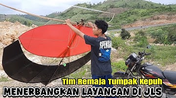 JLS BLITAR TERBARU MENERBANGKAN Layangan Sendaren Horeg tim remaja Tumpak Kepuh Di Pantai Pangi