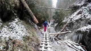 Зимнее сказочное ущелье Суха Бела (Словацкий рай) / Winter fab gorge Sucha Bela (Slovak Paradise)