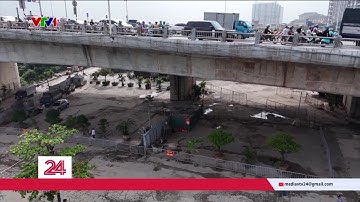 Thiếu quyết liệt xử lý vi phạm hành lang an toàn cầu đường bộ | VTV24