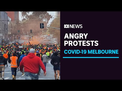 Protesters storm through Melbourne&#039;s CBD | ABC News