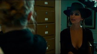 В темноте - Официальный трейлер#1 (англ. 2018) В темноте - Официальный трейлер#1 (англ. 2018)