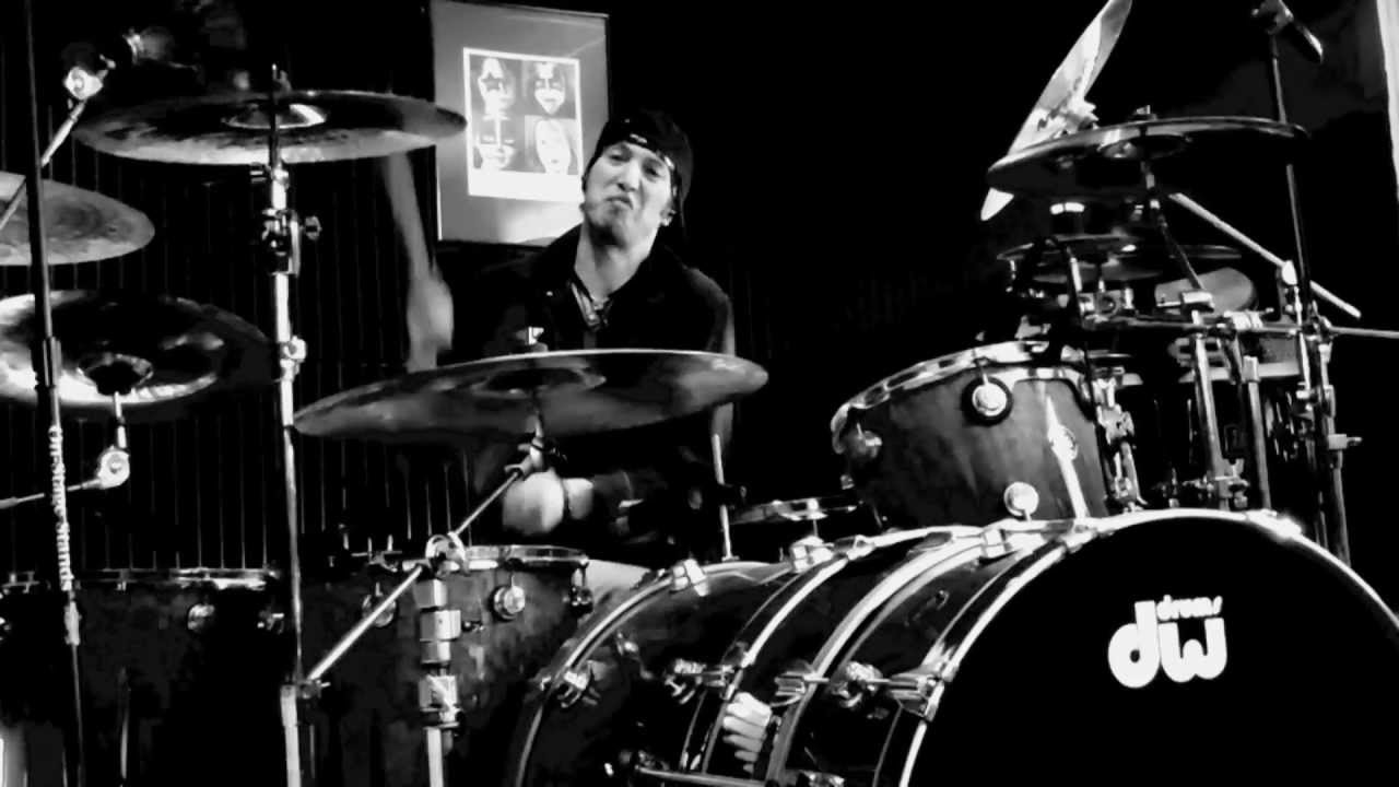 RIK DE LUCA, DONE WITH IT (HATE)